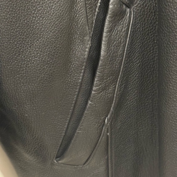 Danier Genuine Leather Jacket - Picture 4 of 16